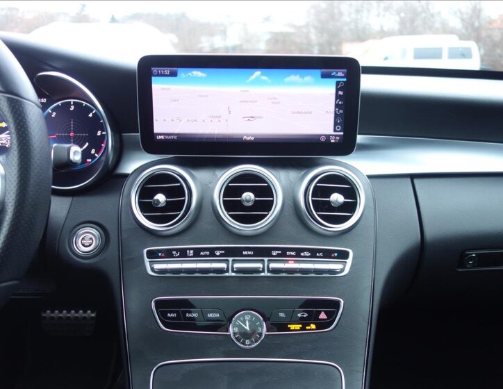 Mercedes-Benz Třídy C Sedan / Limuzína 2,0 l 143 kw