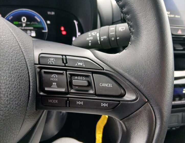 Toyota Yaris Cross 19