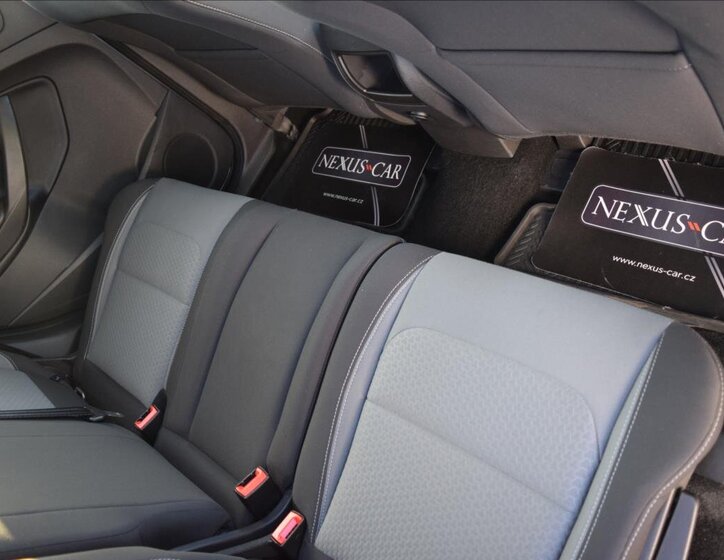 Ford Kuga SUV 1,5 l 88 kw