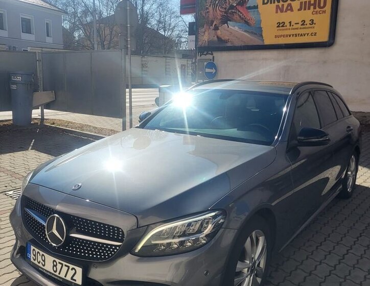 Mercedes-Benz Třídy C Kombi 2,0 l 143 kw