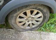 Land Rover Discovery 9