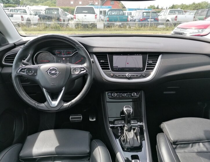 Opel Grandland X 9