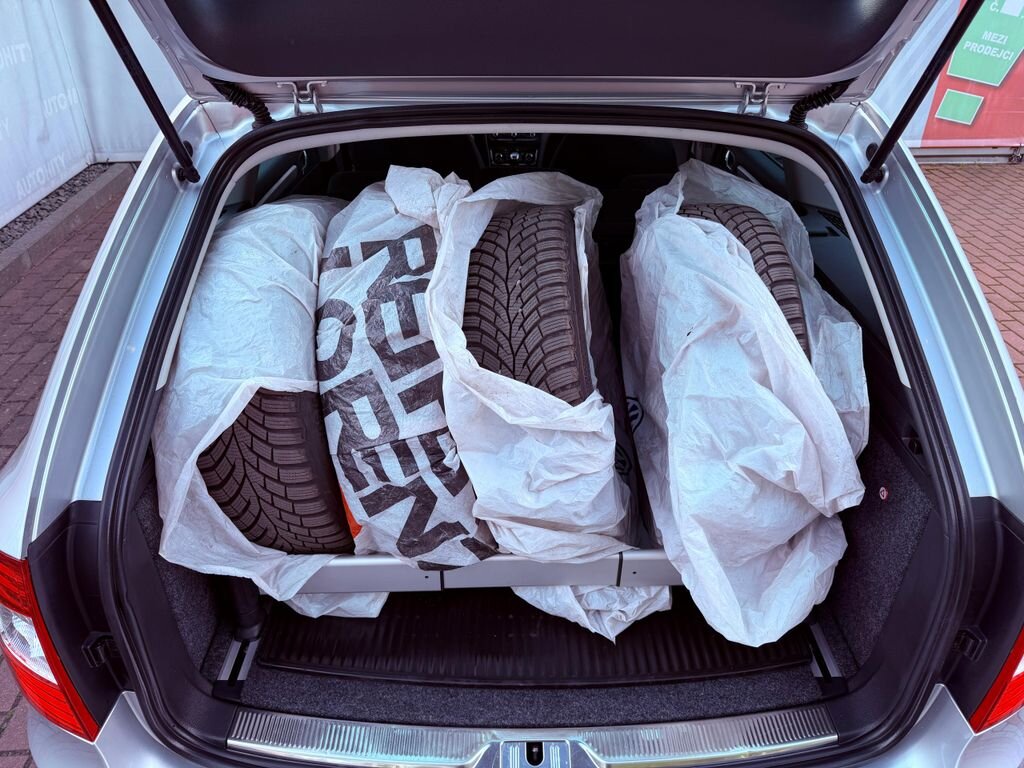 Škoda Superb Kombi 2,0 l 103 kw