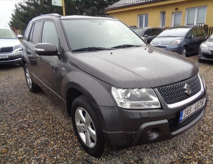 Suzuki Vitara 2