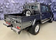 Toyota Land Cruiser 7