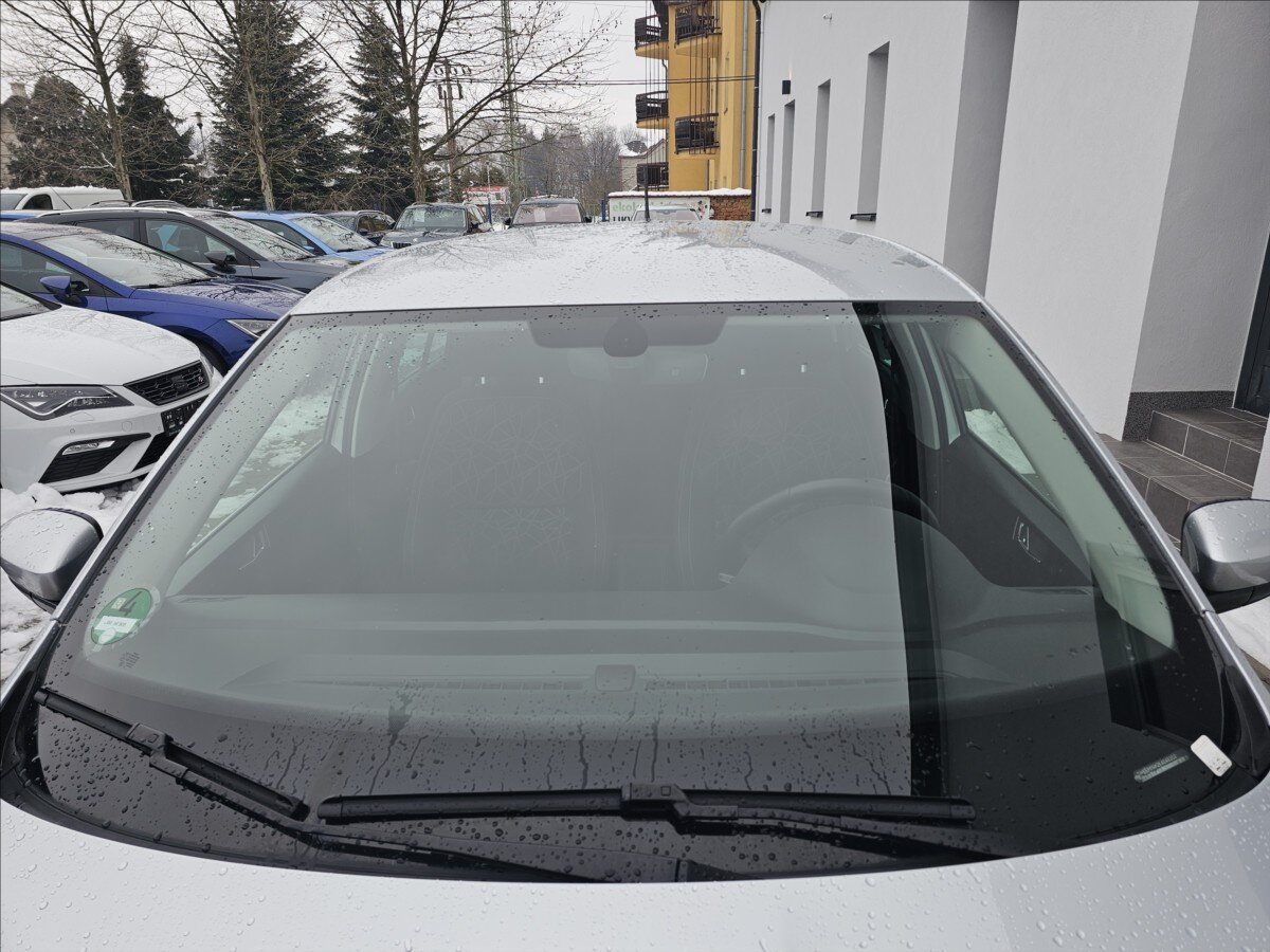 Škoda Rapid Hatchback 999,0 70 kw