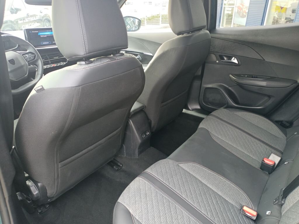 Peugeot 2008 SUV / Terénní 1,2 l 74 kw