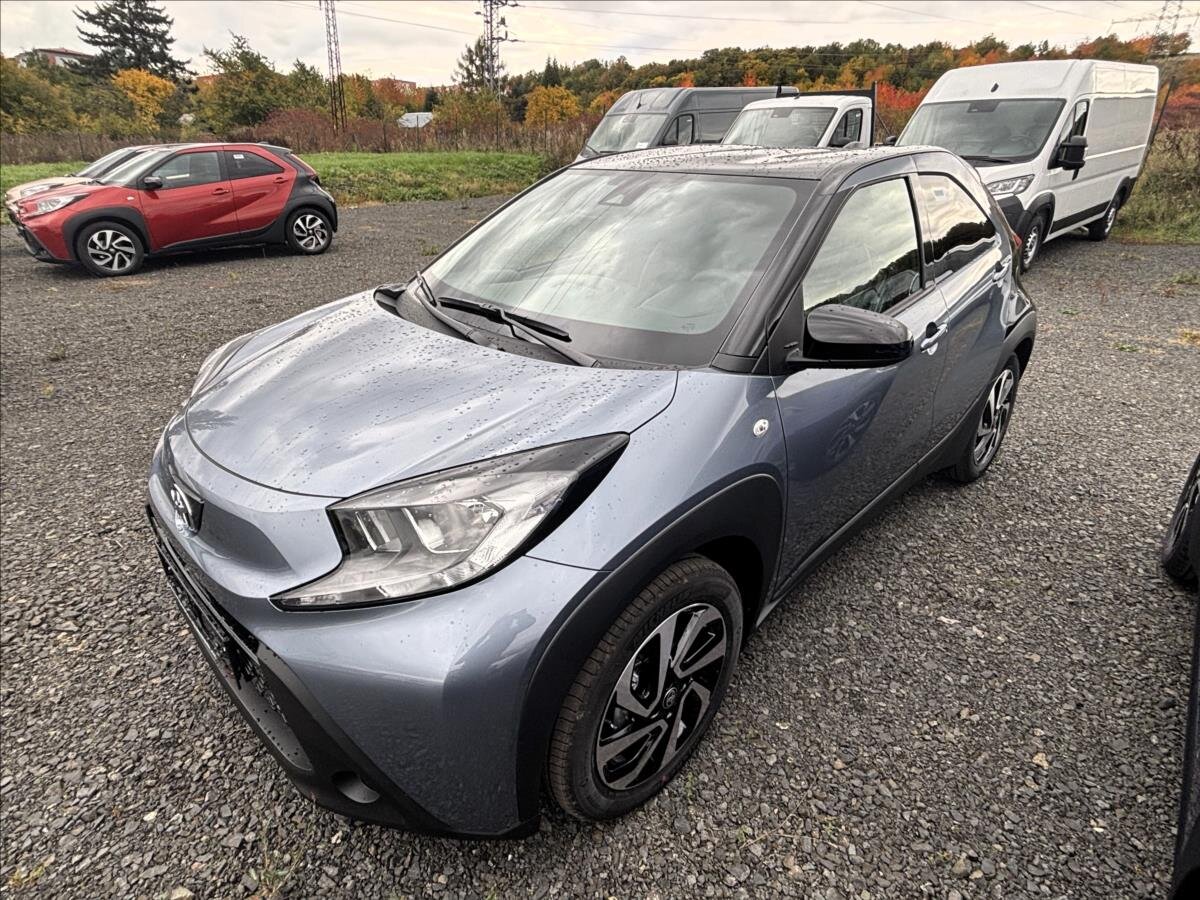 Toyota Aygo Hatchback 1,0 l 53 kw