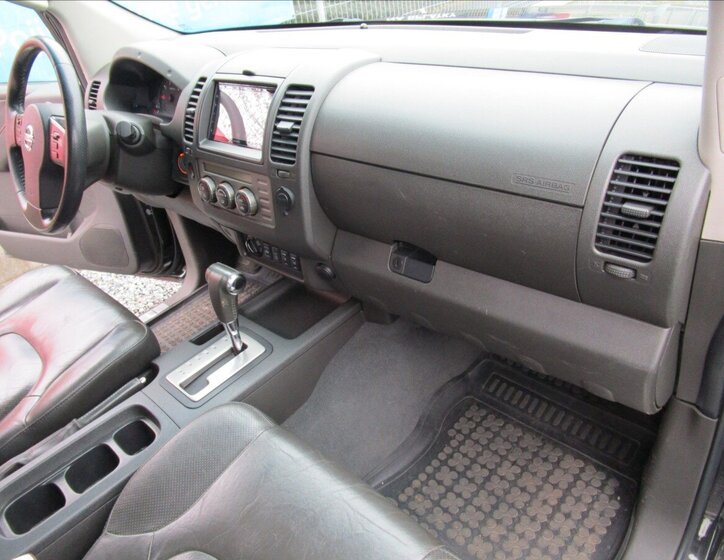 Nissan Navara Ostatní 2,5 l 126 kw