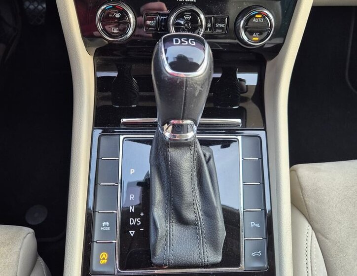 Škoda Superb Sedan / Limuzína 2,0 l 110 kw