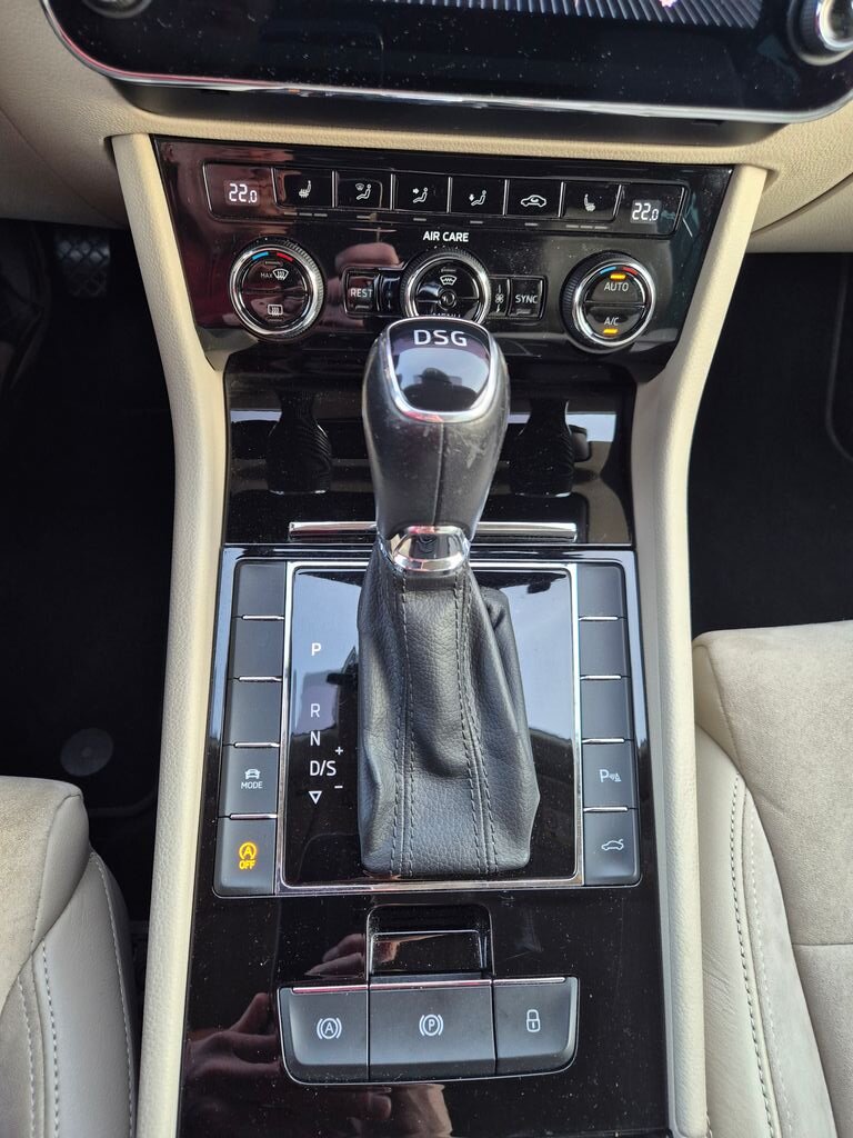 Škoda Superb Sedan / Limuzína 2,0 l 110 kw