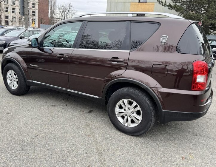 SsangYong Rexton SUV / Terénní 2,0 l 114 kw