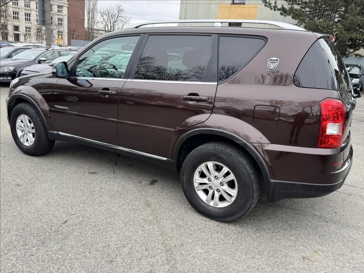 SsangYong Rexton SUV / Terénní 2,0 l 114 kw