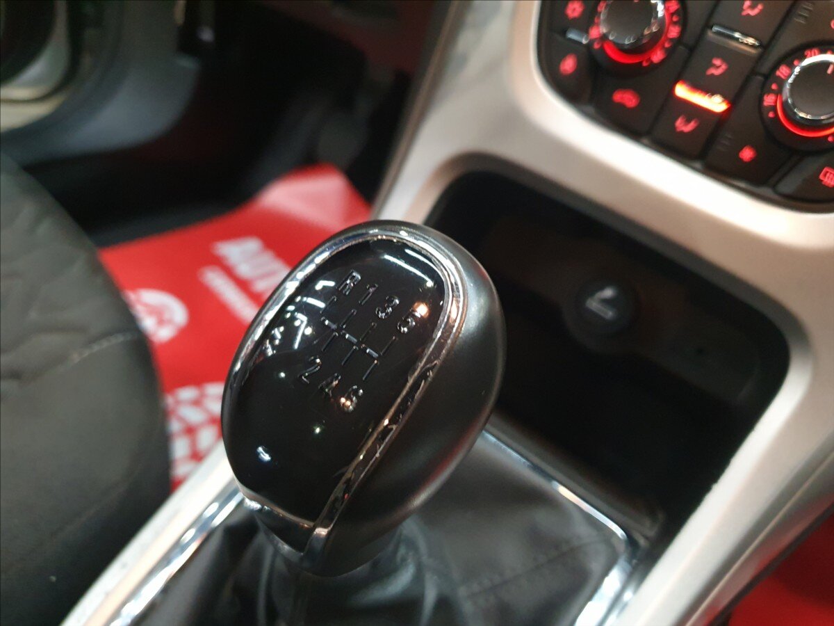 Opel Astra Hatchback 1,4 l 103 kw