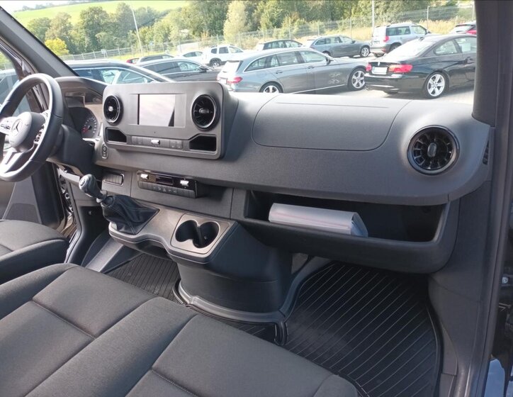 Mercedes-Benz Sprinter Ostatní 3,0 l 140 kw