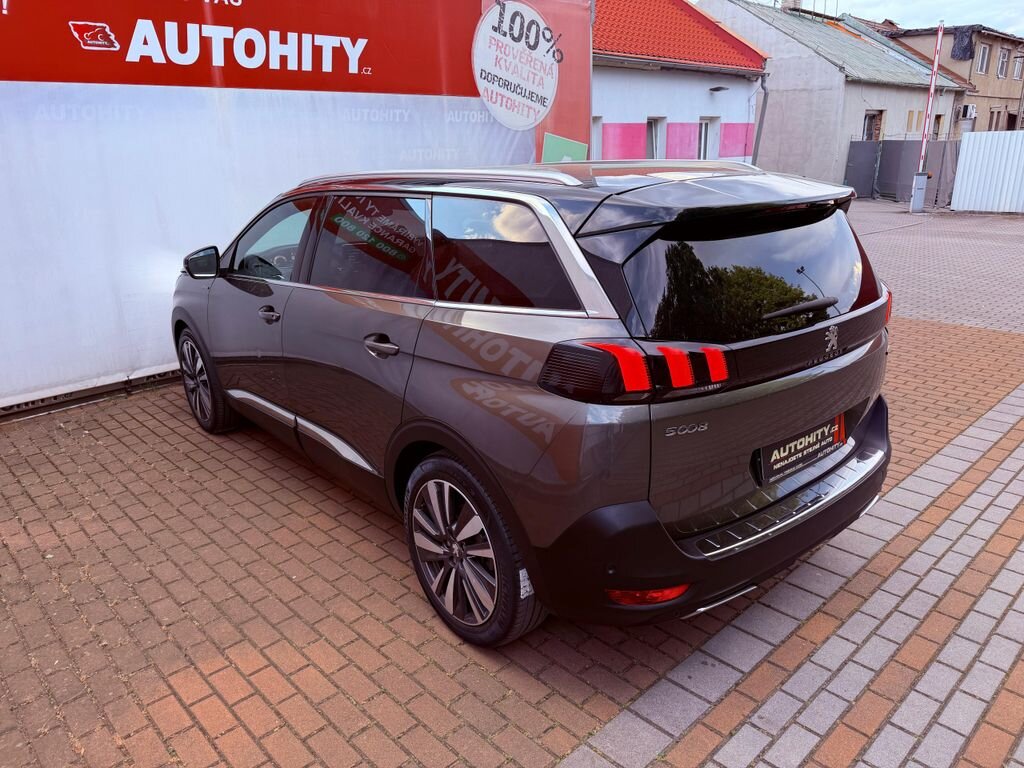Peugeot 5008 SUV / Terénní 1,6 l 133 kw