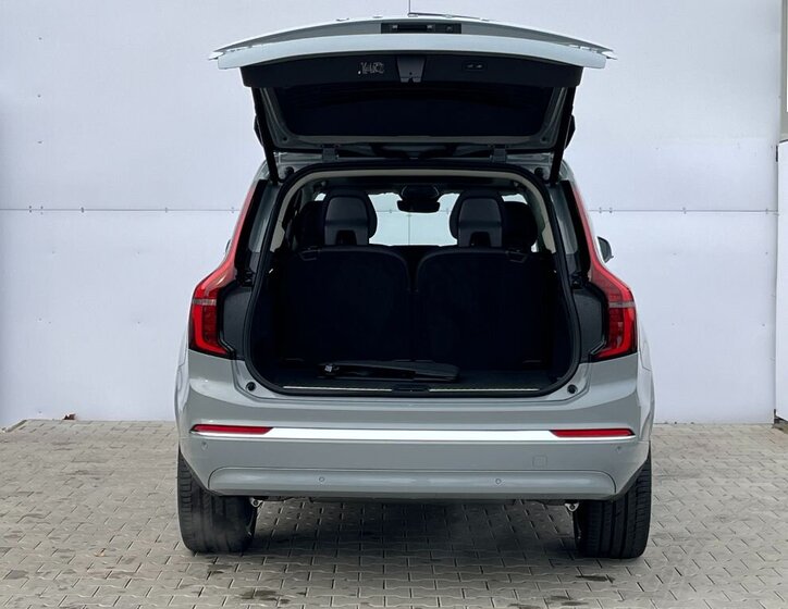 Volvo XC90 8