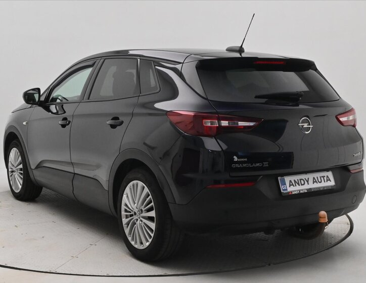 Opel Grandland X SUV / Terénní 1,6 l 88 kw