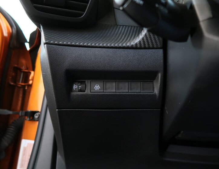 Peugeot 2008 SUV 1,2 l 74 kw