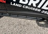 Toyota Land Cruiser 37