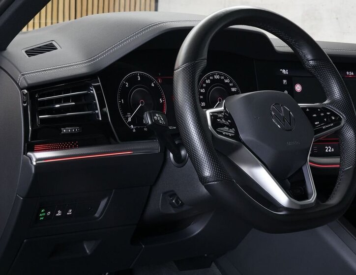 Volkswagen Touareg SUV / Terénní 3,0 l 210 kw