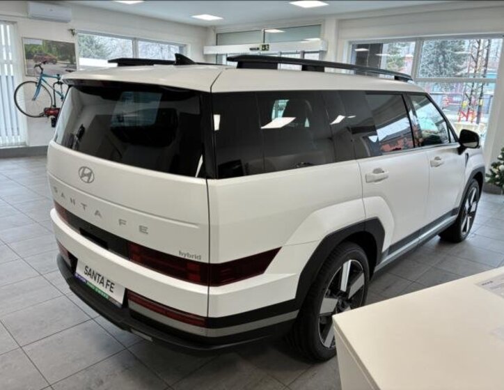Hyundai Santa Fe SUV / Terénní 1,6 l 117 kw