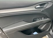 Alfa Romeo Stelvio 7