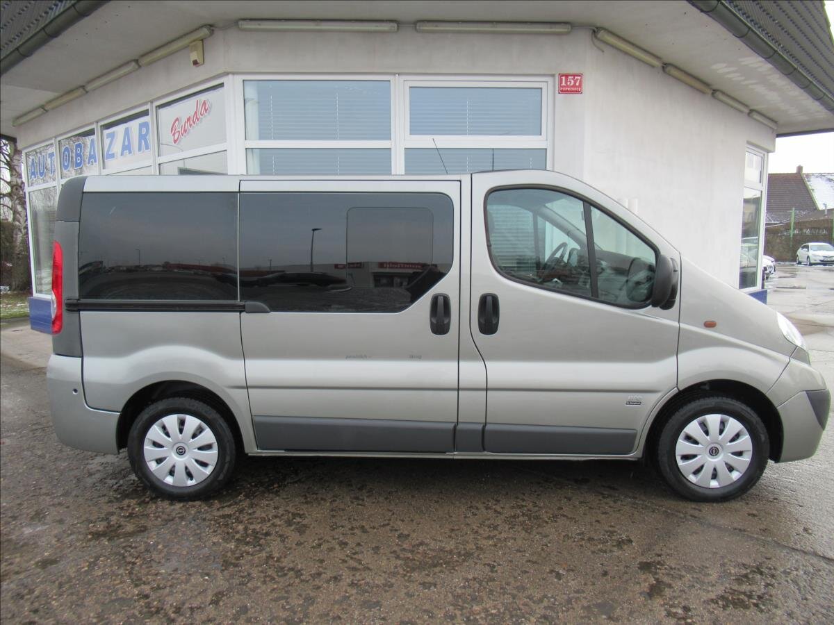 Opel Vivaro Ostatní 2,5 l 84 kw