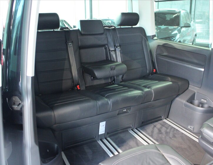 Volkswagen Multivan MPV 2,0 l 146 kw