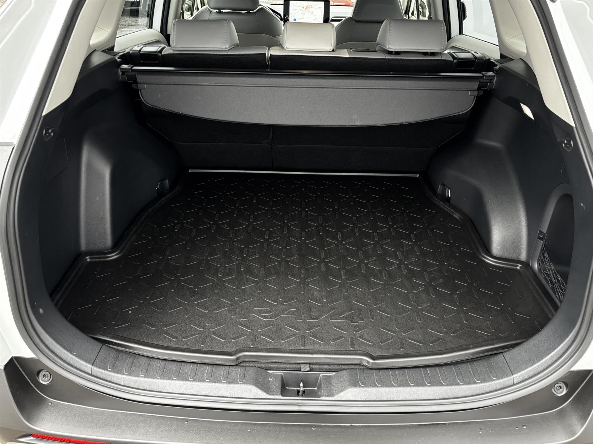 Toyota RAV4 SUV / Terénní 2,5 l 131 kw