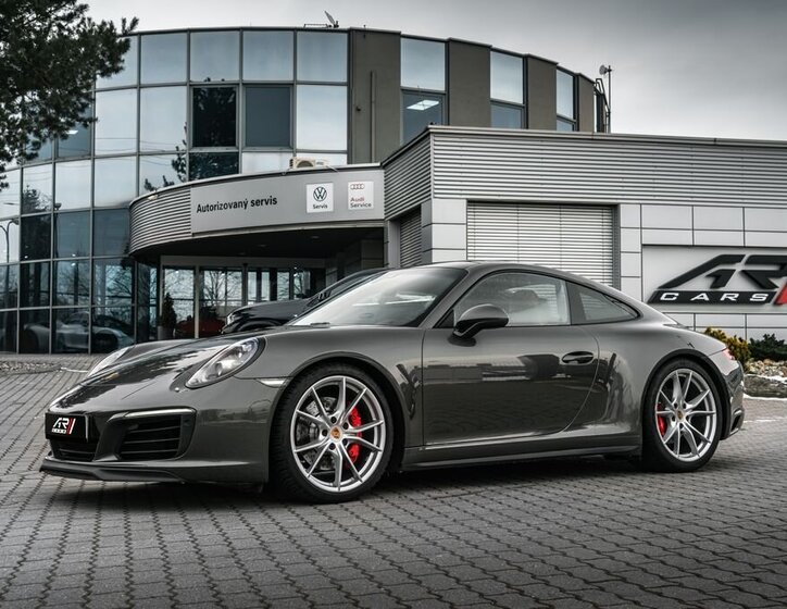 Porsche 911 Kupé 3,0 l 309 kw