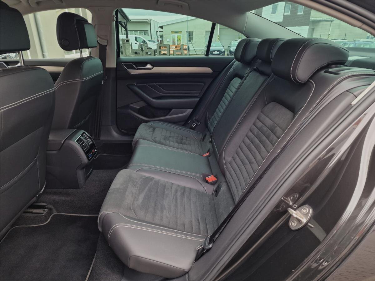 Volkswagen Passat Sedan / Limuzína 2,0 l 147 kw