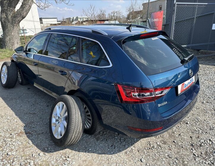 Škoda Superb Kombi 2,0 l 110 kw