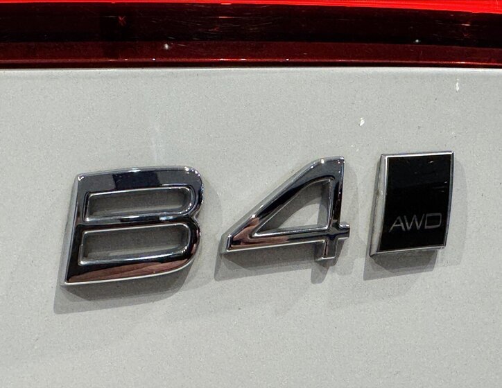 Volvo V60 Kombi 2,0 l 145 kw