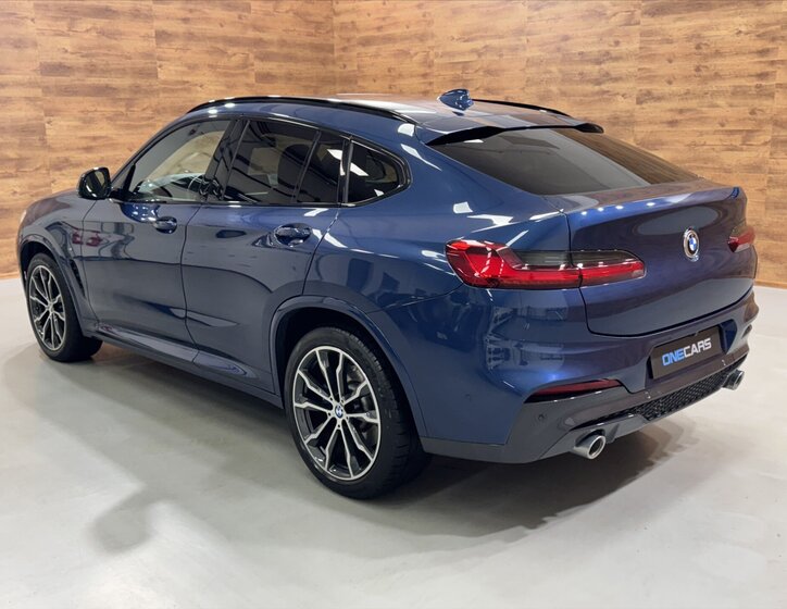 BMW X4 SUV 3,0 l 195 kw
