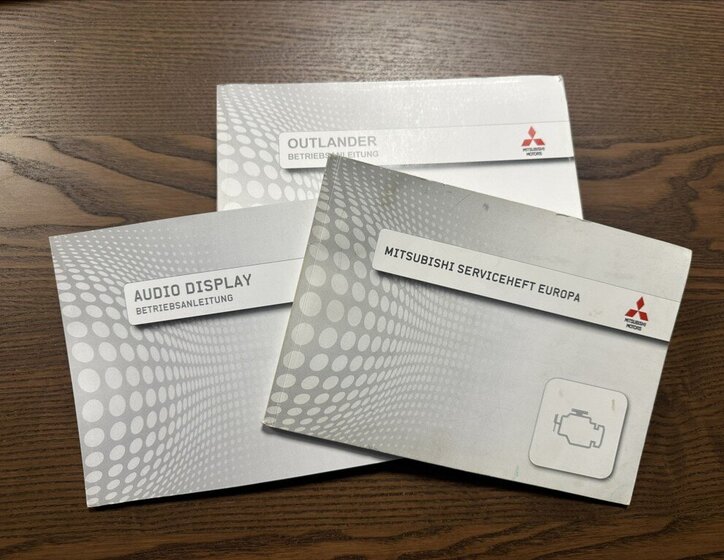 Mitsubishi Outlander SUV / Terénní 2,3 l 110 kw