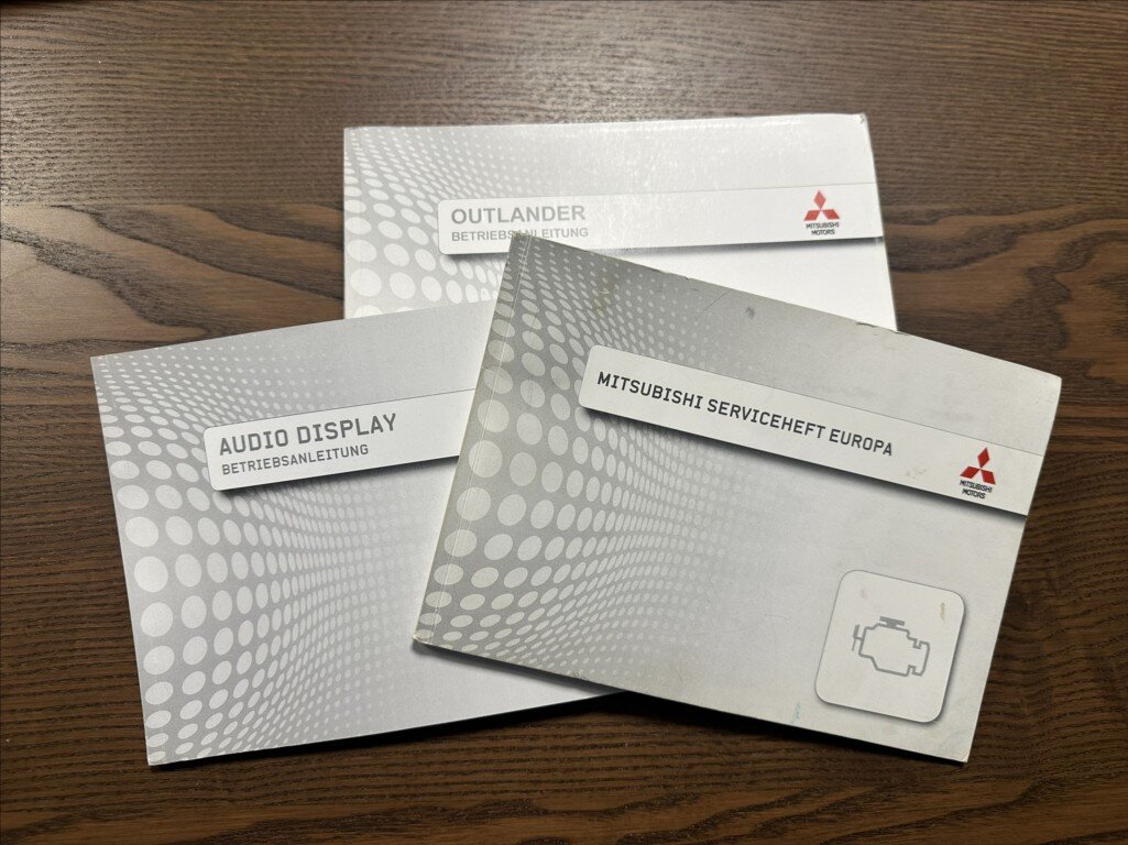 Mitsubishi Outlander SUV / Terénní 2,3 l 110 kw