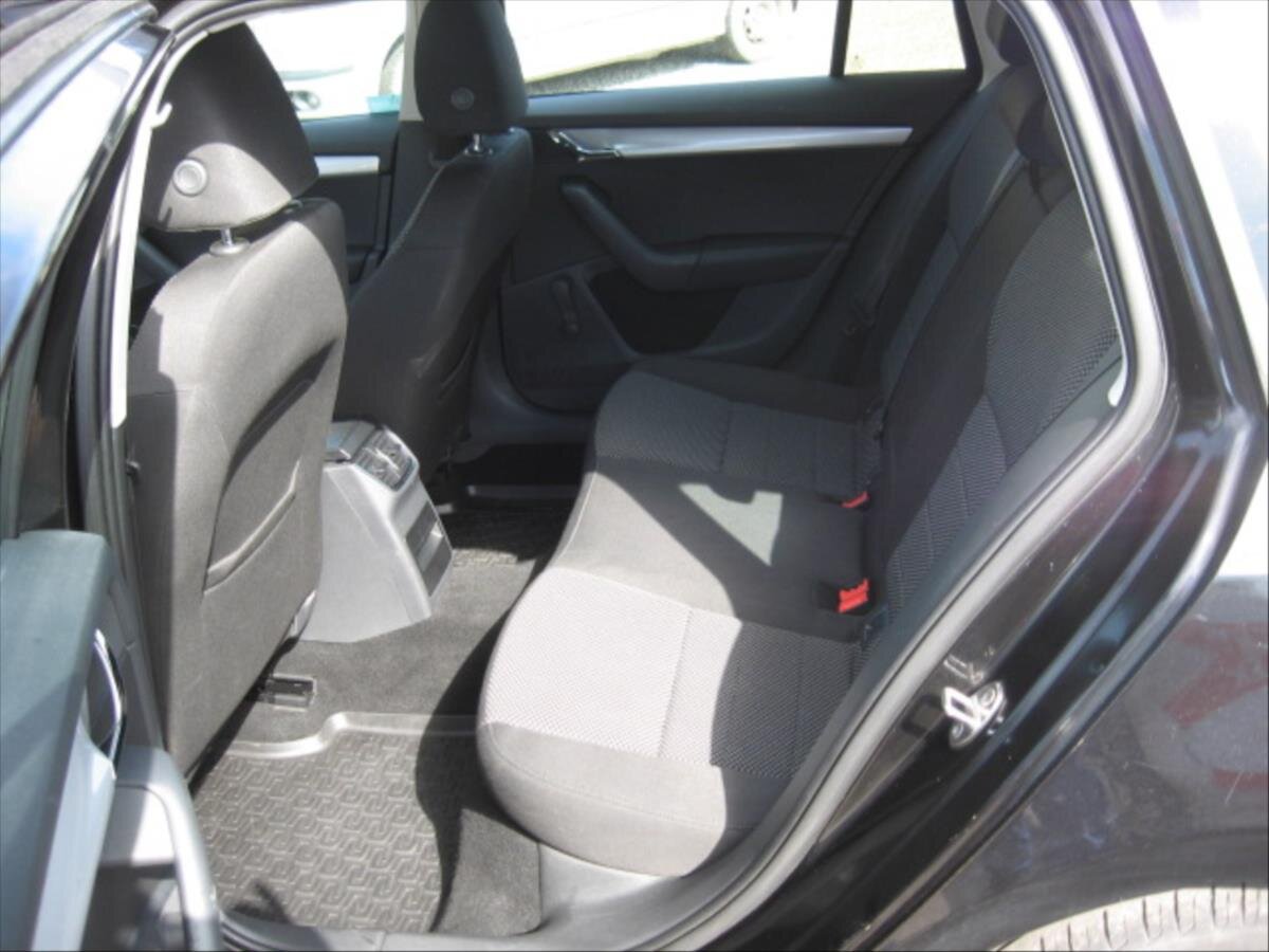 Škoda Octavia Kombi 2,0 l 110 kw