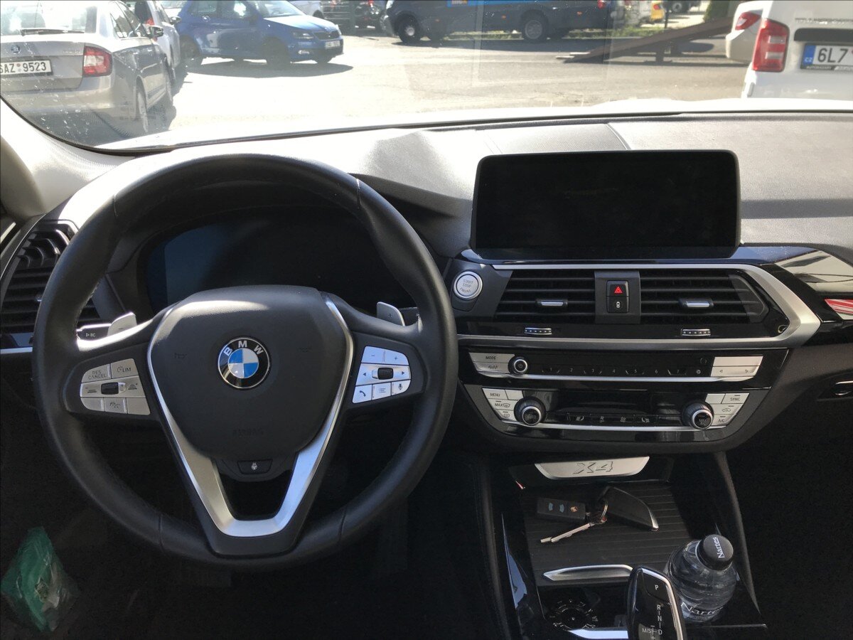 BMW X4 SUV / Terénní 2,0 l 140 kw