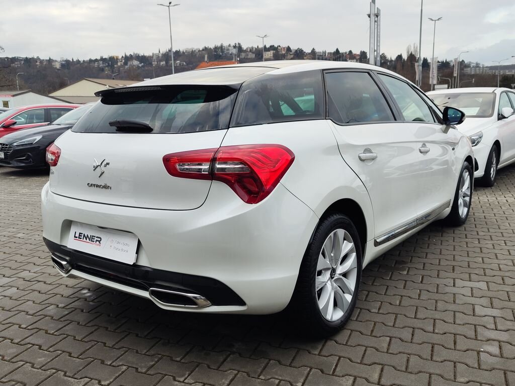 Citroën DS5 Hatchback 2,0 l 120 kw