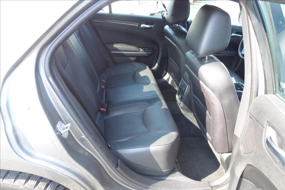 Lancia Thema Sedan 3,0 l 140 kw