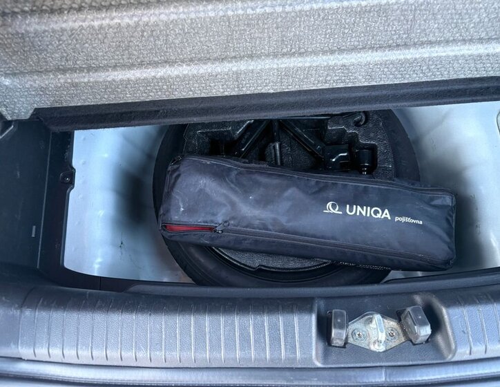 Hyundai i10 Hatchback 998,0 49 kw