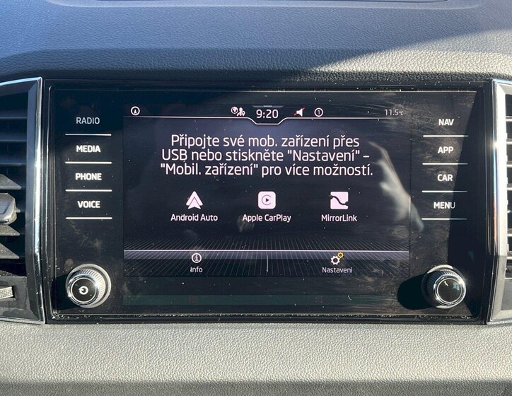 Škoda Karoq SUV / Terénní 1,5 l 110 kw