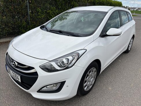 Hyundai i30 Kombi 1,6 l 81 kw