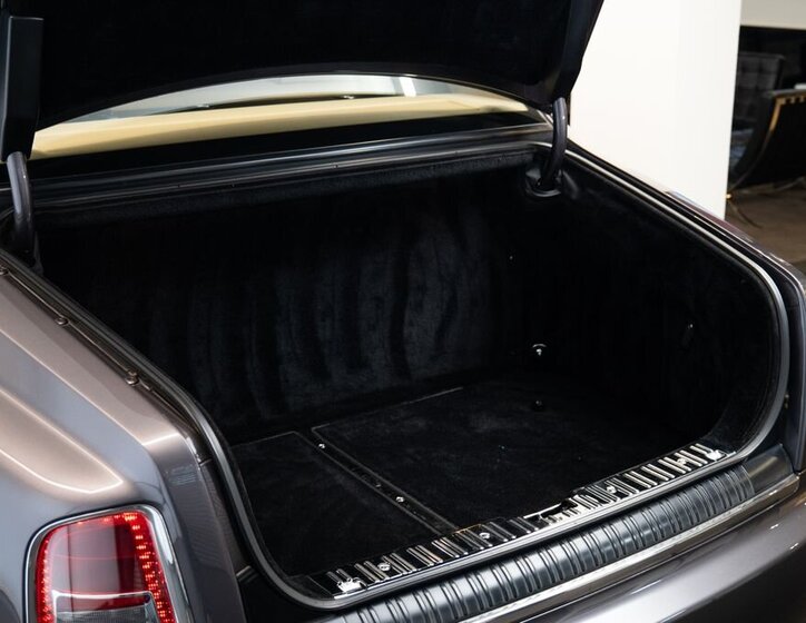 Rolls-Royce Phantom Sedan 6,7 l 338 kw