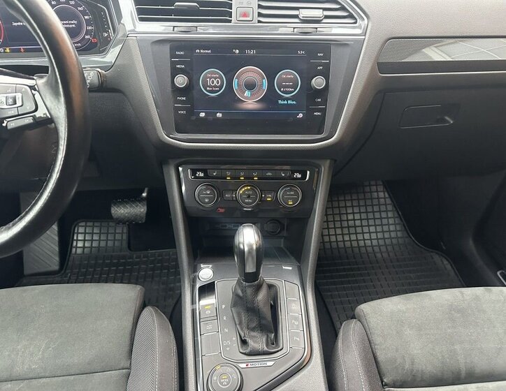 Volkswagen Tiguan 11