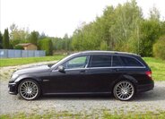 Mercedes-Benz Třídy C Kombi 6,2 l 336 kw