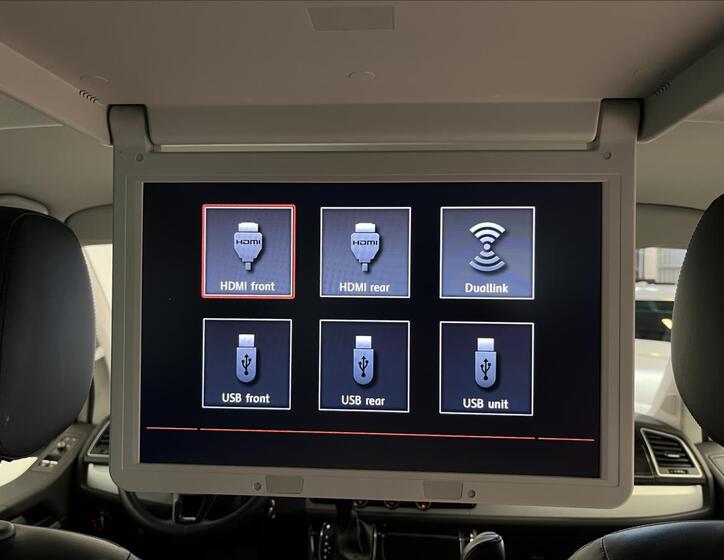 Volkswagen Multivan 28