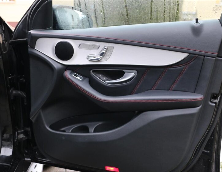 Mercedes-Benz GLC SUV / Terénní 3,0 l 270 kw