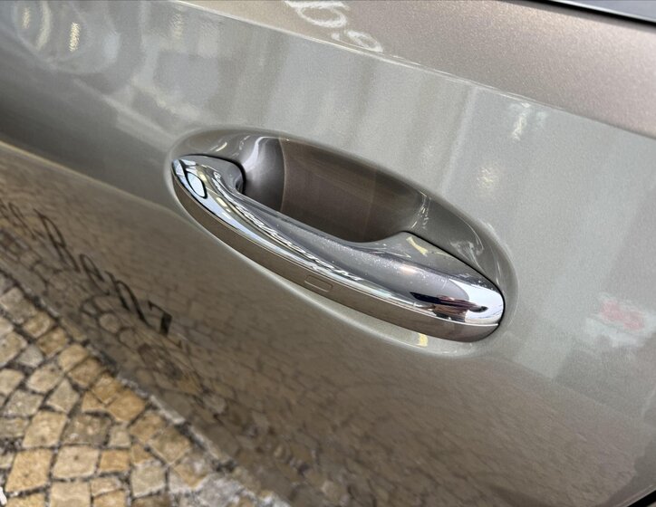 Mercedes-Benz Třídy C Sedan 2,0 l 147 kw